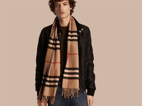 burberry origem